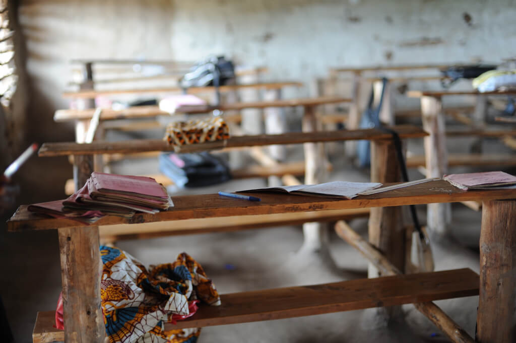 2520203635_70ee3bbc3e_b Ecole au RD COngo